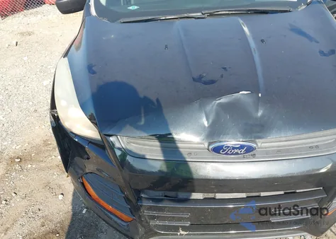 2014 Ford Escape S из США, поврежденный, VIN 1FMCU0F78EUC64570